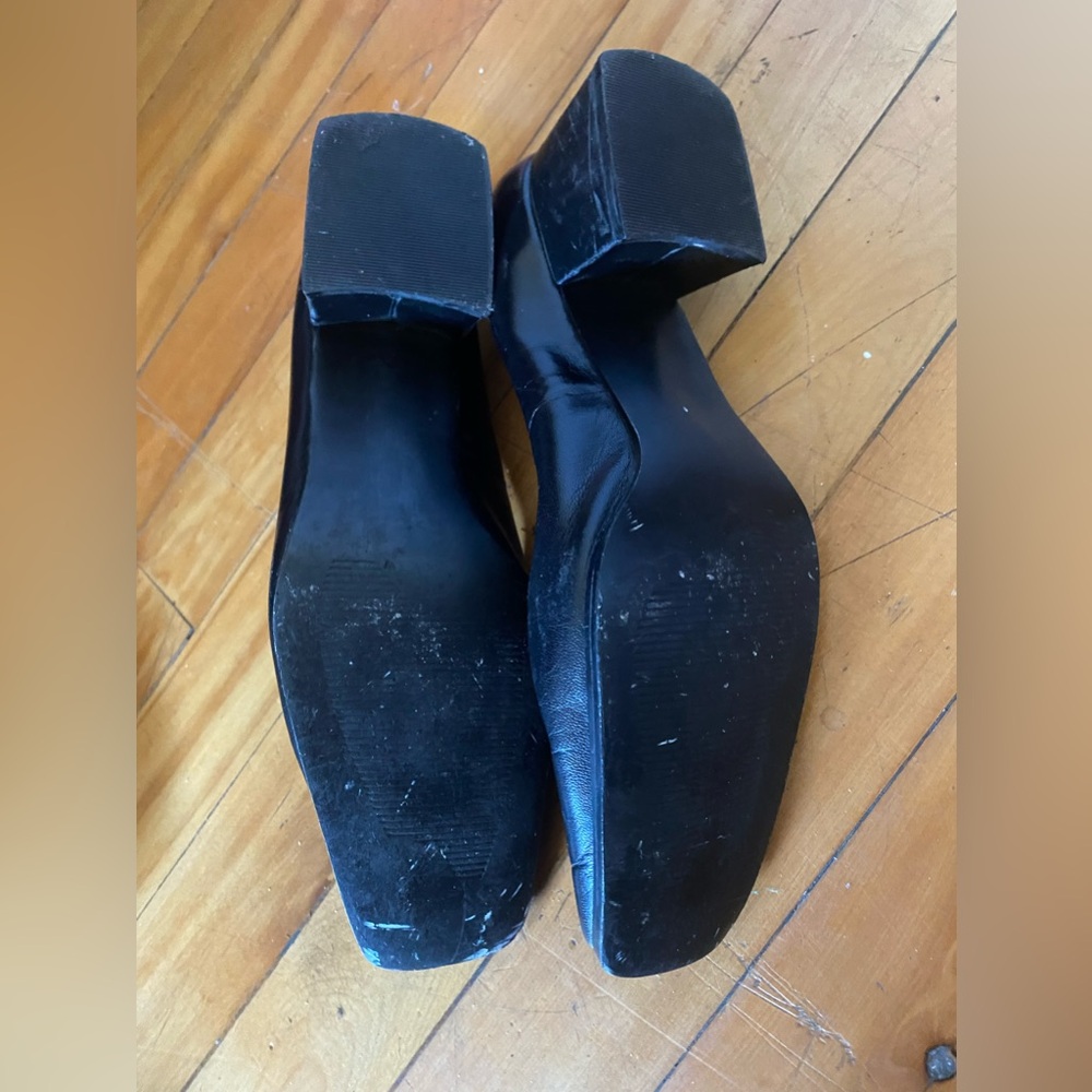 Shoes - Picture 2 of 4